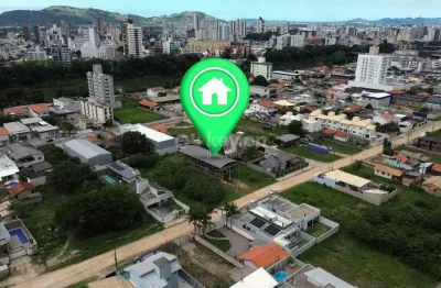 Barracão / Galpão / Depósito à venda no Revoredo, Tubarão 