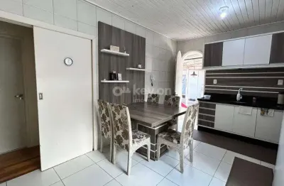 Oportunidade de casa semi-mobiliada no bairro santo antônio de pádua!