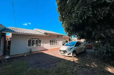 Casa à venda, esquina com 300m² de terreno, vila pioneiro, toledoo/pr