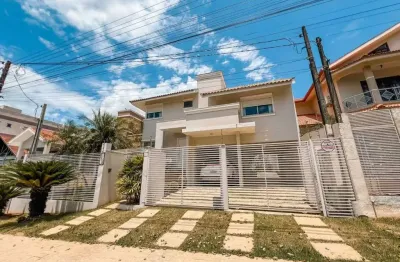 Sobrado com sobra de terreno e piscina à venda, centro, toledo/pr