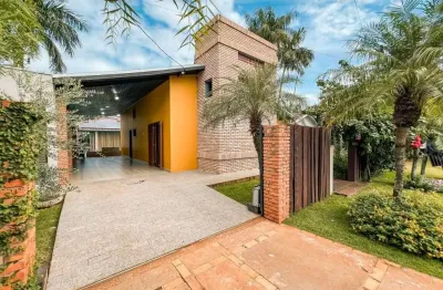Casa com piscina à venda, com 4 dormitórios, centro, toledo/pr