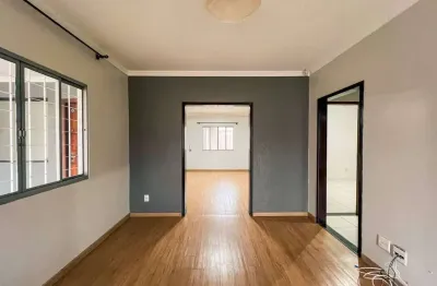 Casa semimobiliada para venda com 1 suíte + 2 quartos e sobra de terreno, jardim gisela - toledo/pr