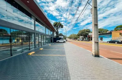 Sala comercial para locação com estacionamento próprio na av. maripá, vila operária - toledo/pr
