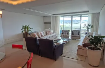 Exclusivo apartamento de 4 suítes com vista permanente para o mar