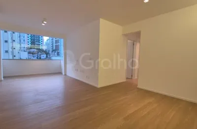 Apartamento com 3 dormitórios e 2 suítes no centro de florianópolis