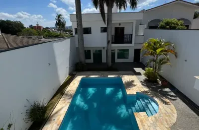 Casa com 3 quartos para alugar na Avenida São Paulo, Vila Oliveira, Mogi das Cruzes