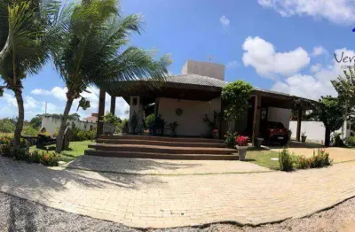 Maravilhosa casa no melhor condomínio fechado do litoral sul! 3 suítes amplas!