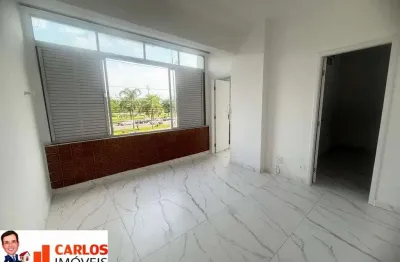 Vista mar incrível! apartamento de 2 quartos (1 suíte), em prédio com elevador e garagem.