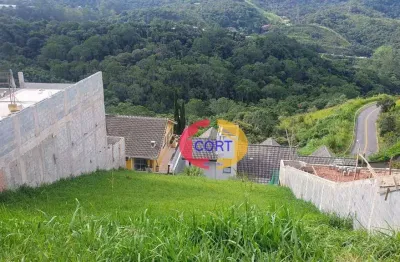 Lote com leve declive à venda no condomínio arujá hill's iii!!!