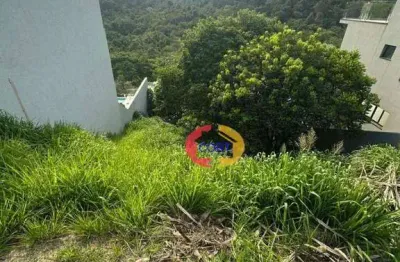 Lote declive à venda no condomínio arujá hill's iii !!!