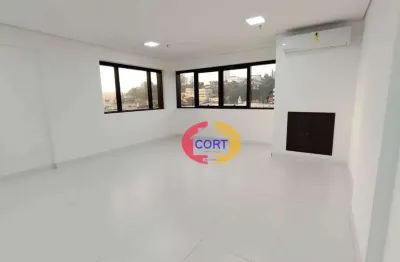 Sala comercial de 40m² para venda e locação no centro de Arujá!!!