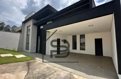 Casa térrea à venda  condomínio parque imperador, 3 suítes, área gourmet com churrasqueira, piscina, escritório e 4 vagas de garagem, bragança paulista.