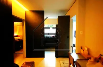 Apartamento térreo com quintal, 2 dormitórios sendo 1 suíte, sala integrada a sala de jantar e a cozinha, lavanderia coberta, banheiro social e 1 vaga de garagem.