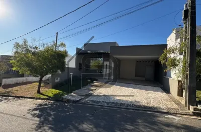 Casa térrea à venda Condominio Mirante de Bragança, casa térrea com 4 dormitórios, sendo 2 suítes, escritório, quintal gramada com espaço para fazer uma piscina ou um spa, espaço gourmet coberta com c