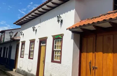 Casa com 5 quartos para alugar no centro, mariana  por r$ 5.000