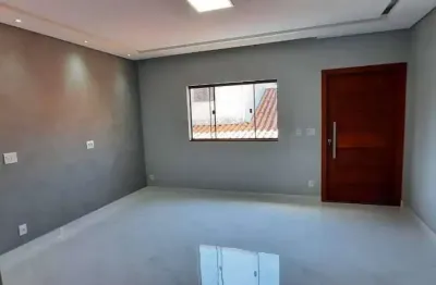 Apartamento com 3 quartos para alugar na Vila Maquiné, Mariana 