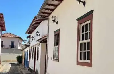 Casa com 2 quartos para alugar no Centro, Mariana 