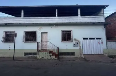 Casa com 3 quartos à venda no Centro, Mariana 