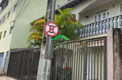 Casa com 4 quartos para alugar na Vila do Carmo, Mariana 