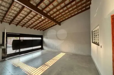 Casa à venda com 2 quartos, sendo 1 suíte,  em jardim nair maria, salto - sp