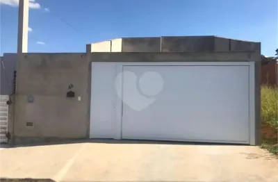 Casa à venda com 2 quartos, sendo 1 suíte,  em residencial vila martins, salto - sp