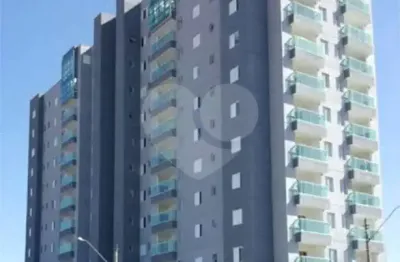 Apartamento à venda com 2 quartos, sendo 1 suíte,  no condomínio green park, salto - sp