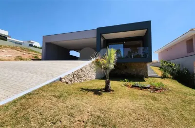 Casa  à venda com 4 quartos, sendo 4 suítes,  no condomínio campos de santo antônio ii, itu - sp