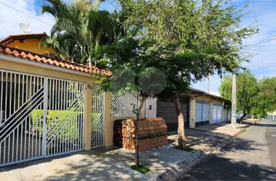 Casa à venda com 2 quartos em jardim santa marta ii, salto - sp