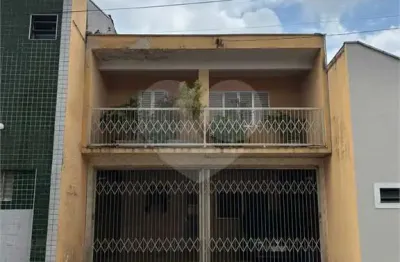 Sobrado à venda com 4 quartos no centro, salto - sp