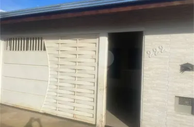 Casa à venda com 2 quartos em jardim santa marta iii, salto - sp