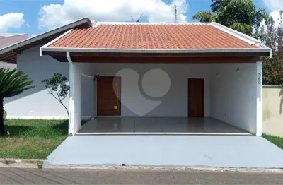 Casa em condomínio à venda ou para alugar com 2 quartos, sendo 2 suítes,  em buru, salto - sp