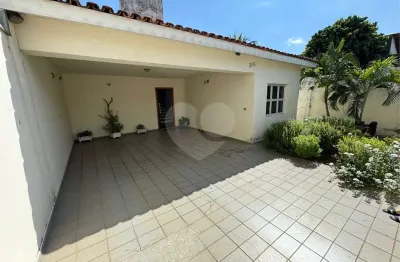 Casa à venda com 4 quartos, sendo 1 suíte,  em vila romão, salto - sp
