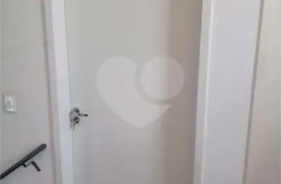 Apartamento à venda com 2 quartos no condomínio solar dos sabias, salto - sp