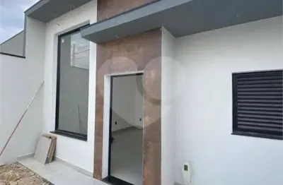 Casa à venda com 2 quartos, sendo 1 suíte,  em jardim novo são pedro, salto - sp