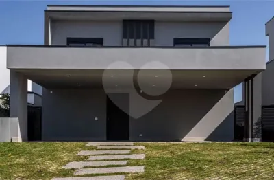 Casa  à venda com 4 quartos, sendo 4 suítes,  no condomínio villas do golf, itu - sp