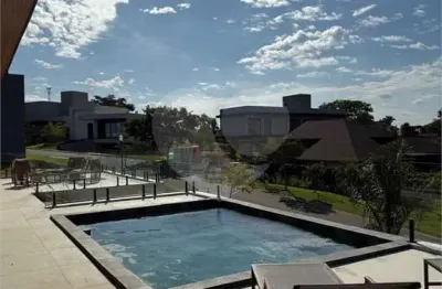 Casa  à venda com 4 quartos, sendo 4 suítes,  no condomínio residencial parque campos de santo antônio ii, itu - sp