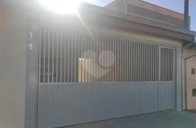 Casa à venda com 3 quartos, sendo 1 suíte,  em jardim santa marta, salto - sp