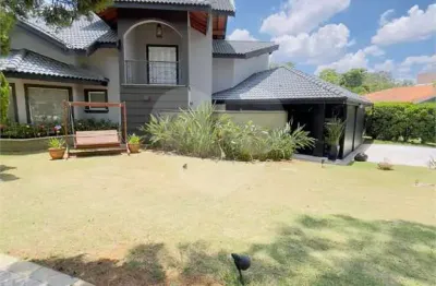 Casa  à venda ou para alugar com 3 quartos, sendo 2 suítes,  no condomínio Haras Paineiras, Salto - SP