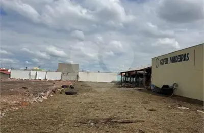 Terreno à venda na Rua das Nações Unidas, 2888, Olaria, Salto