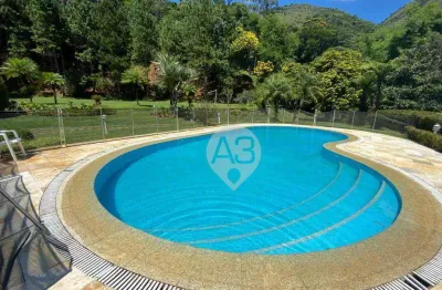 Casa com 4 dormitórios à venda, 470 m² por r$ 2.500.000,00 - iucas - teresópolis/rj