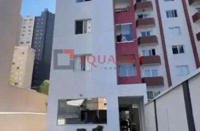 Apartamento 2 quartos com sacada à venda no batel – curitiba/pr