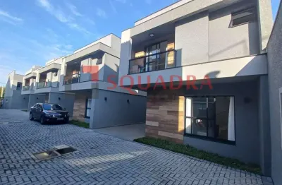 Sobrado em condominio 3 quartos com 1 suíte no capão raso / novo mundo