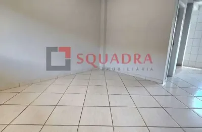 Sobrado em condominio com 3 dormitórios e quintal em são josé dos pinhais/pr
