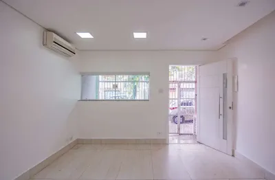 Casa à venda na Rua Cajaíba, 575, Pompéia, São Paulo
