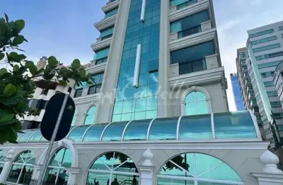 Apartamento em alto padrão mobiliado à venda, meia praia, itapema - sc