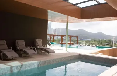 Apartamento com 3 quartos à venda na Rua 3700, 425, Centro, Balneário Camboriú