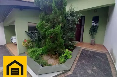 Sobrado com 2 dormitórios à venda, 299 m² por R$ 990.000,00 - Vila Assis Brasil - Mauá/SP