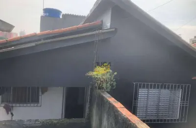Duas casas em terreno de 307m² – oportunidade imperdível!