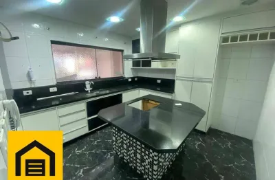 Sobrado com 3 dormitórios para alugar, 274 m² por R$ 5.000,00/mês - Santa Maria - Santo André/SP