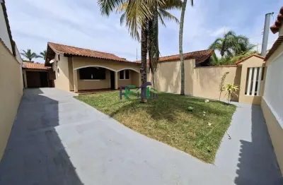 Linda casa 2 quartos sendo 1 suite - bairro gaivota - 2 quadras da praia.